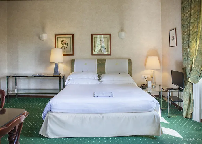 Aldrovandi Hotel 4*